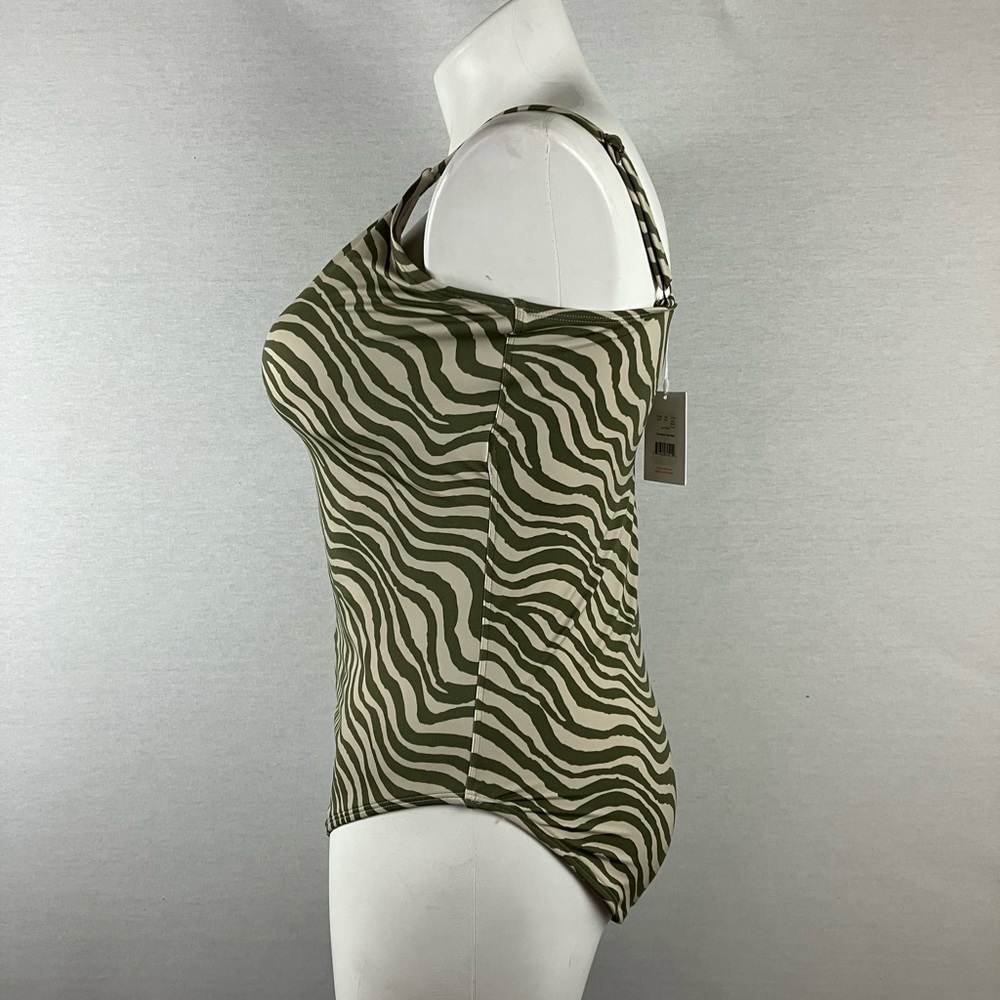 The Amalfi One Piece by Andie - Picture 2 of 14